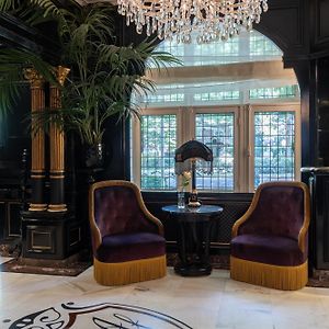 Apollofirst Boutique Hotel